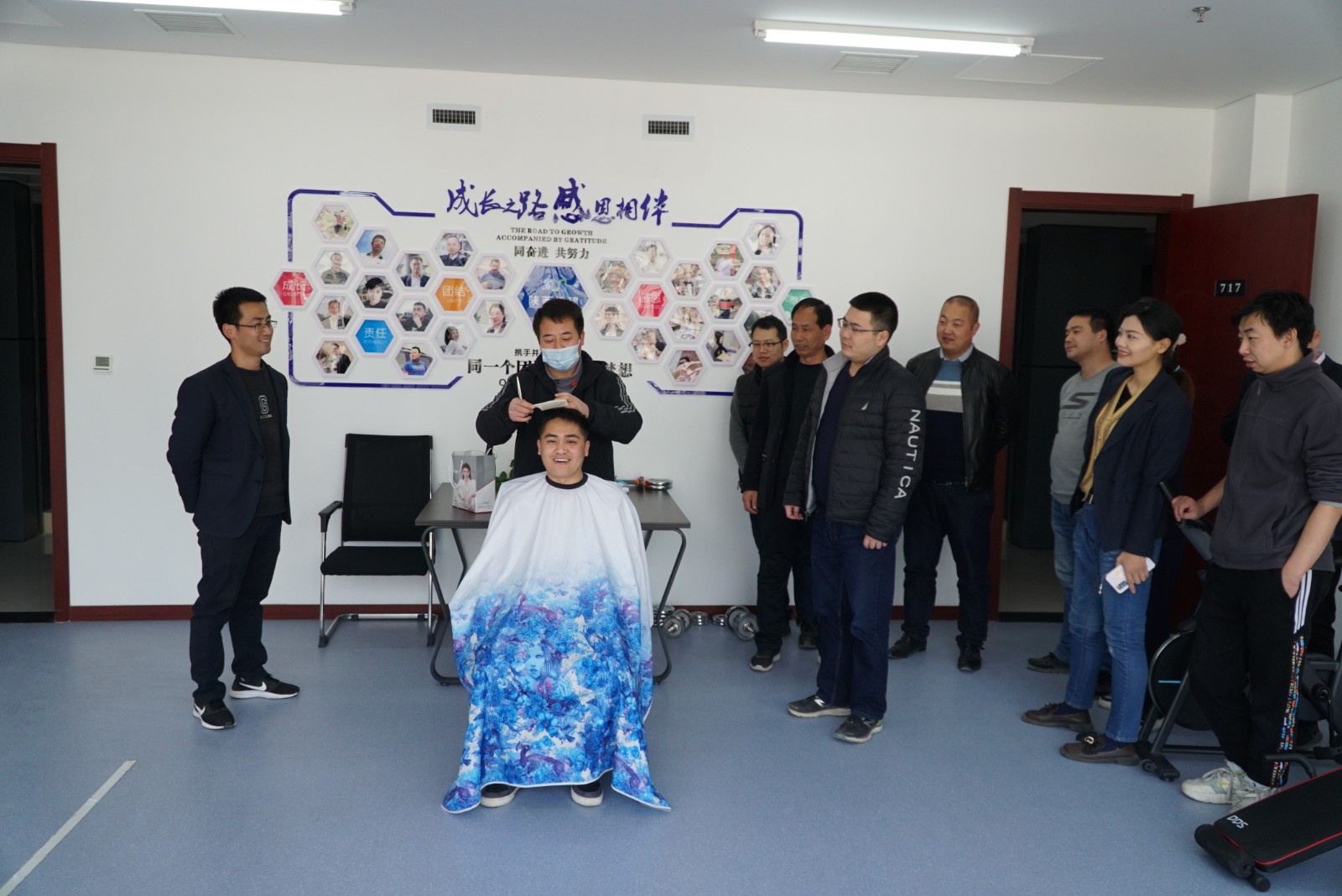 铜川分公司开展“送温暖”一线职工关爱运动 -  尊龙凯时