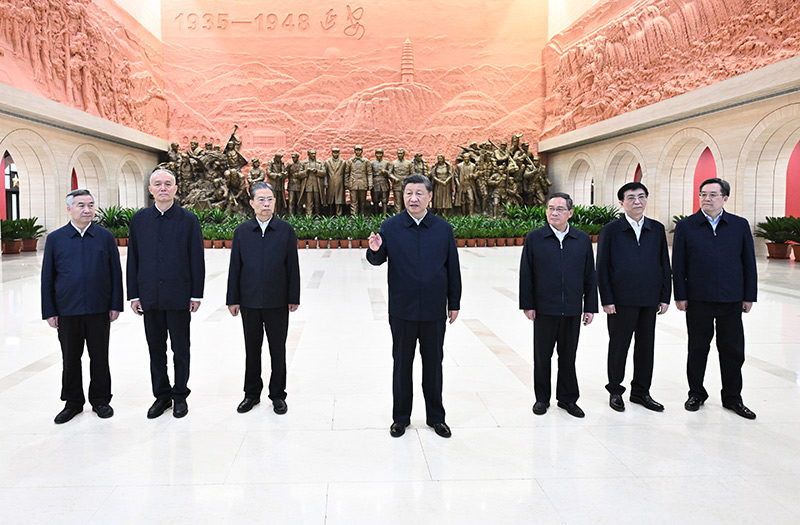 习近平瞻仰延安革命纪念地：弘扬伟大建党精神和延安精神 为实现党的二十大提出的目的使命而团结斗争 -  尊龙凯时