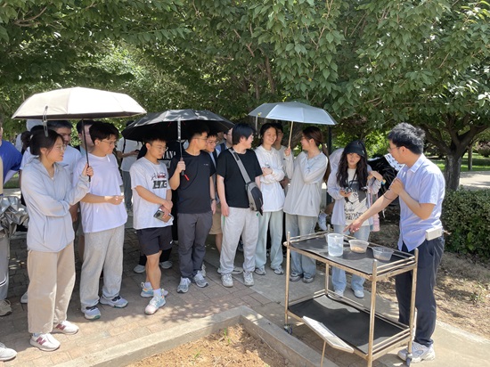 12日下昼，，富平中试基地现场教学（地建研究院）.jpg